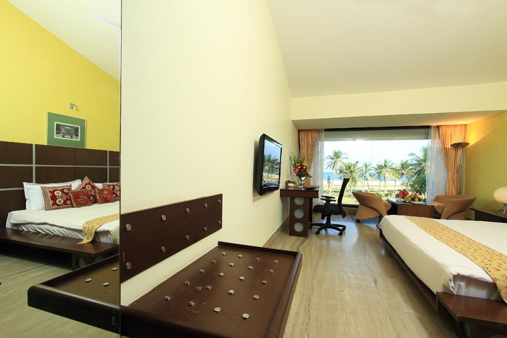 The Ashok Beach Resort Pondicherry Exterior foto