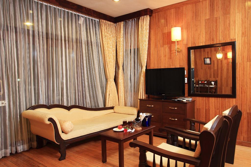 The Ashok Beach Resort Pondicherry Exterior foto